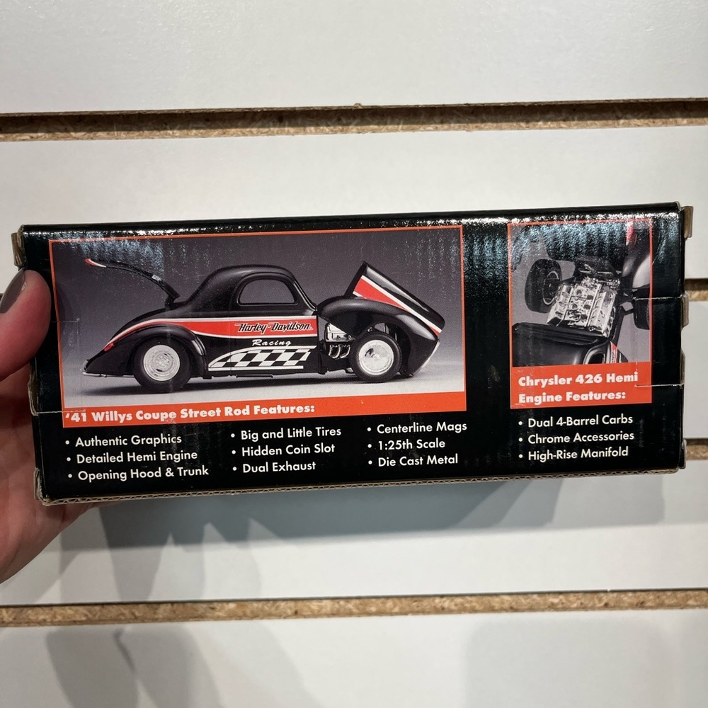 Harley Davidson ‘41 Willys Coupe coin bank - Picture 5 of 9